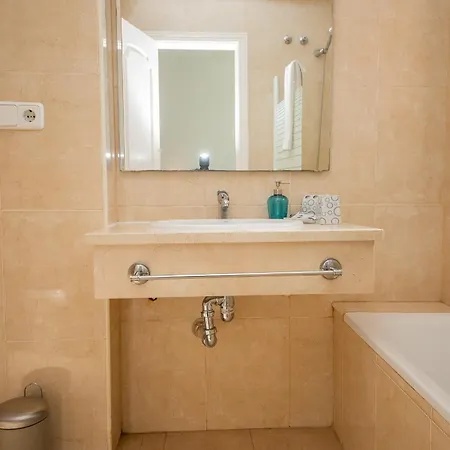 Apartament Gardens F A2 *